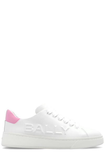 Bally Logo压纹皮质运动鞋 In White
