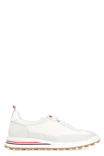 Thom Browne 白色 And 灰色 Runner 机能运动鞋 In White
