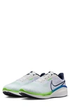 Nike Men's Vomero 17 Road Running Shoes (extra Wide) In White