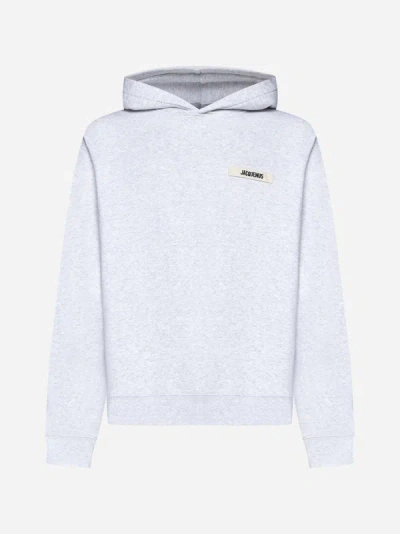 Jacquemus Le Gros Grain Embroidered-logo Hoodie In Grey