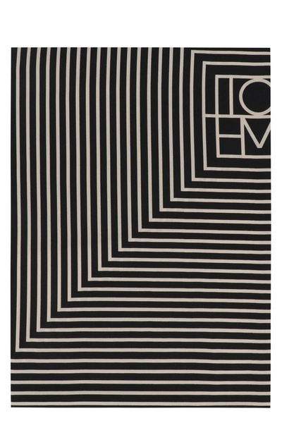 Totême Printed Silk Scarf In Black