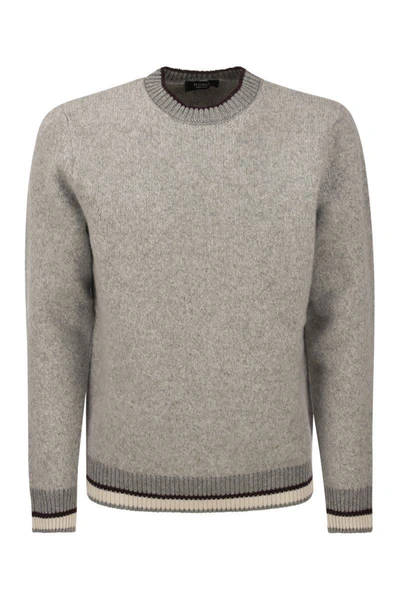 Peserico Round-neck Sweater In Wool Silk And Cashmere Boucle Patterned Yarn In Grey
