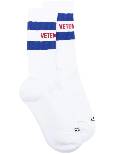 Vetements Logo Intarsia Striped Socks In Bianco