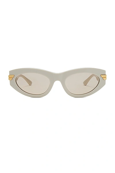 Bottega Veneta Cat Eye Sunglasses In White