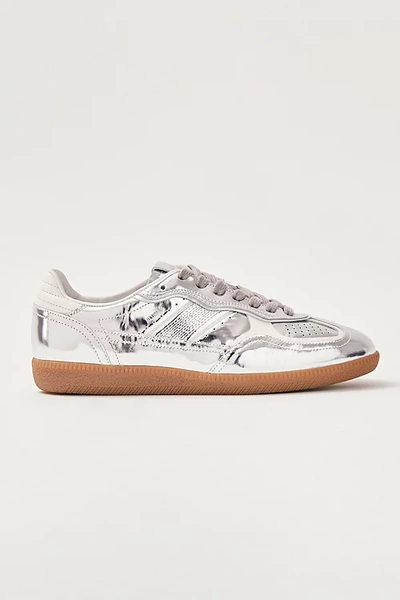 Alohas Tb. 490 Leather Sneakers In Rife Shimmer Silver Cream, Women's At Urban Outfitters