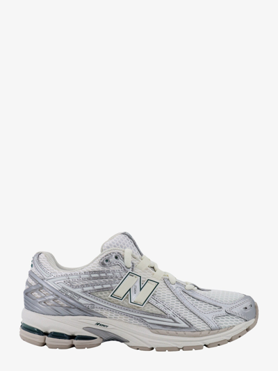 New Balance 1906 In Grey