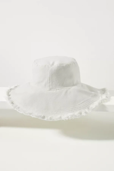 By Anthropologie Frayed Bucket Hat In White