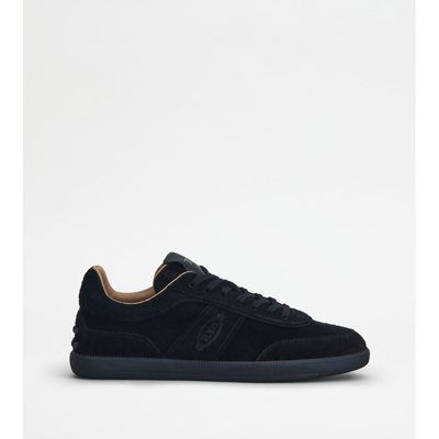 Tod's Sneakers In Black