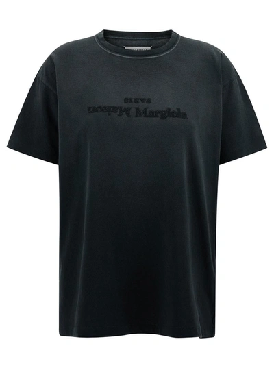 MAISON MARGIELA BLACK T-SHIRT WITH LOGO EMBROIDERY IN COTTON WOMAN