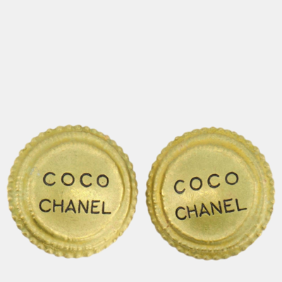 Pre-owned Chanel Round Clip-on Earrings In Gold