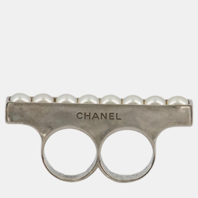 Pre-owned Chanel Double Pearl Ring With Silver Hardware