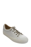 Vaneli Yasin Sneaker In White