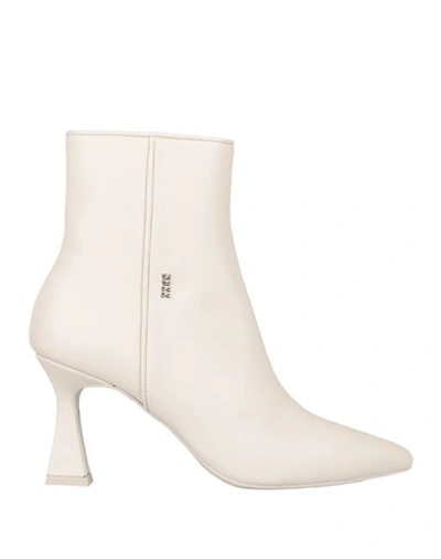 Nubikk Woman Ankle Boots Cream Size 10 Leather In White