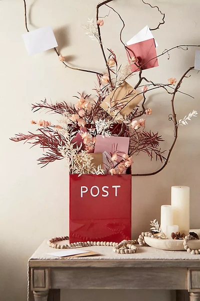 Terrain Post Box