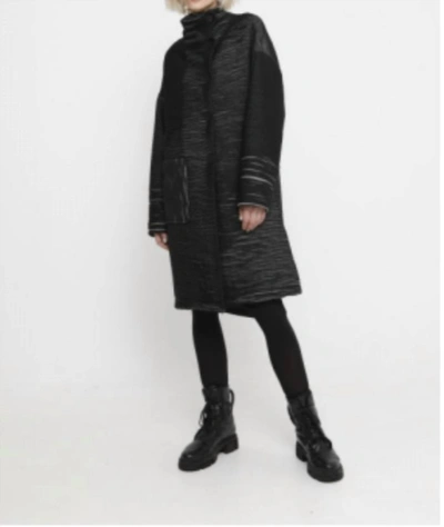 Ozai N Ku Lined Up Coat In Black