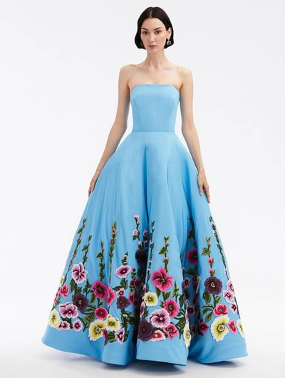 Oscar De La Renta Hollyhock Threadwork Faille Gown In Powder Blue | ModeSens