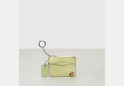 Coach Outlet Wazy Zip Card Case With Key Ring In Coachtopia Leather In Green