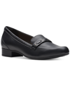 CLARKS WOMEN'S JULIET BAY WOVEN-STRAP LOAFER FLATS