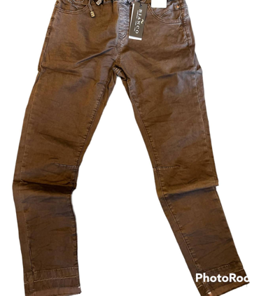 Bianco Pull On Jeans In Brown