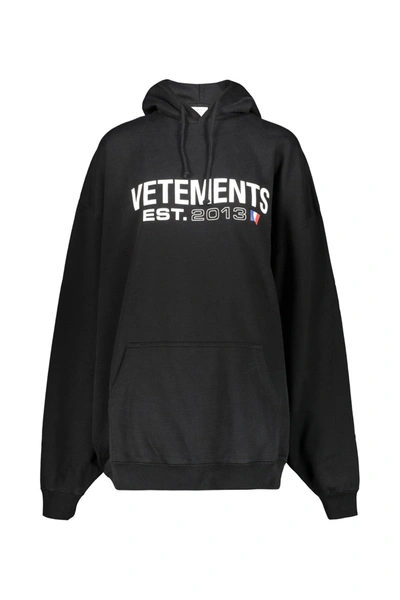 VETEMENTS VETEMENTS FLAG LOGO HOODIE