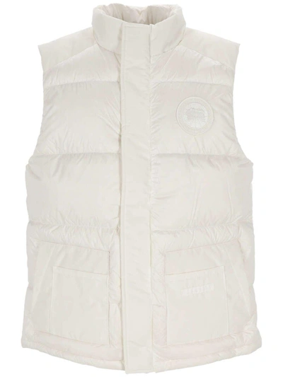 Canada Goose Logo Patch Padded Down Gilet In Bianco