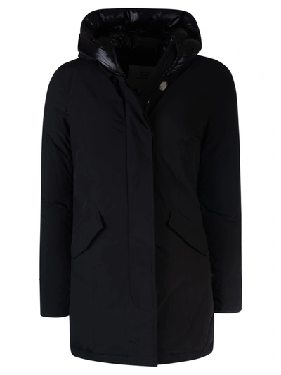 Woolrich Concealed Classic Parka In Black