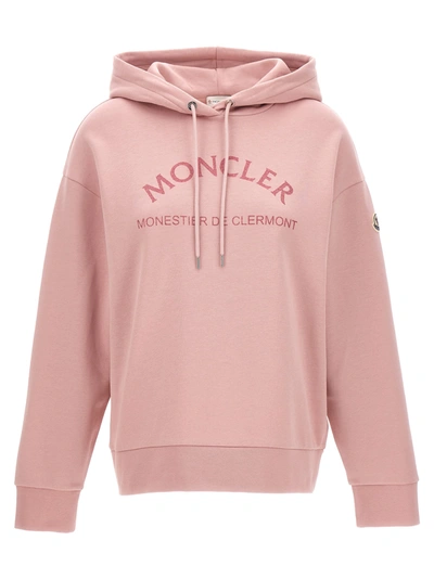 Moncler Logo Print Hoodie In Rosa