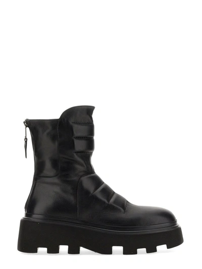 Elena Iachi Leather Boot In Black