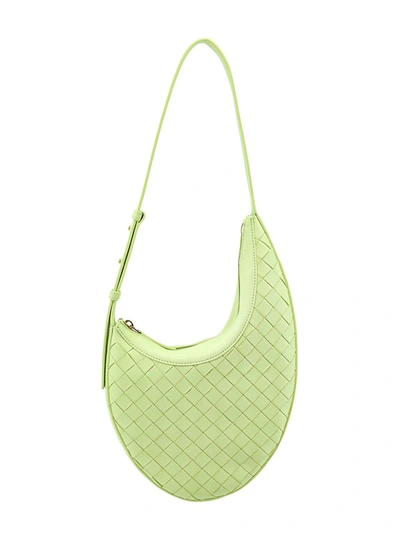 Bottega Veneta Woven Zipped Hobo Bag In Green