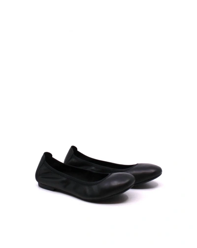 Born Women's Julianne Flats In Black