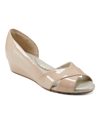 Easy Spirit Womens Solid Leather Wedge Heels In Medium Natural Patent Leather