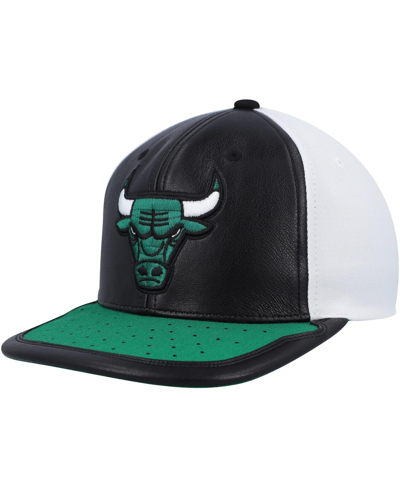 Mitchell & Ness Men's  White, Green Chicago Bulls Day One Snapback Hat In White,green