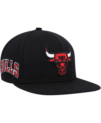 Mitchell & Ness Men's Black Chicago Bulls Monogram All-over Logo Mesh Trucker Adjustable Hat