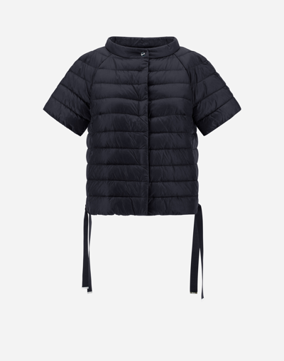 Herno Nylon Ultralight Cape Jacket In Black