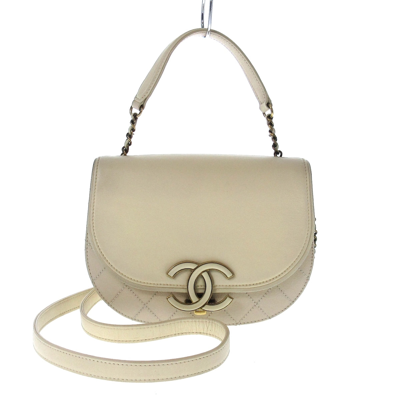 Pre-owned Chanel Coco Curve White Leather Shoulder Bag ()