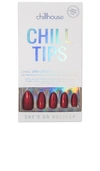CHILLHOUSE SHE'S ON HOLIDAY CLASSIC ALMOND CHILL TIPS PRESS-ON NAILS