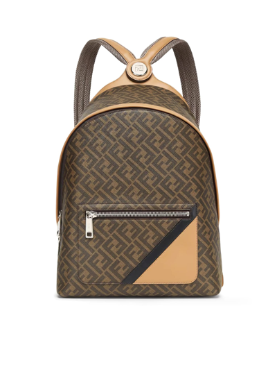 Fendi Backpack Chiodo Tess.pu Ff 197 In Ikc Tbmr Black Sand