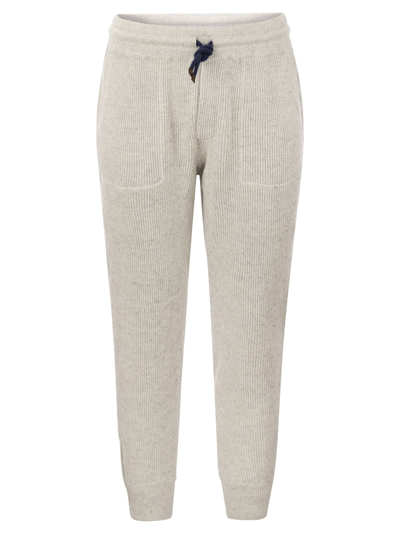 Brunello Cucinelli Cotton And Linen Knit Trousers In Grey