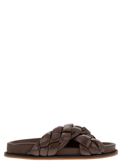 Fabiana Filippi Braided Leather Fussbett Sandal In Coffee