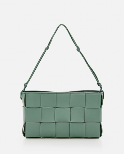 Bottega Veneta Cassette Pouch W/ Strap Leather Shoulder Bag In Green