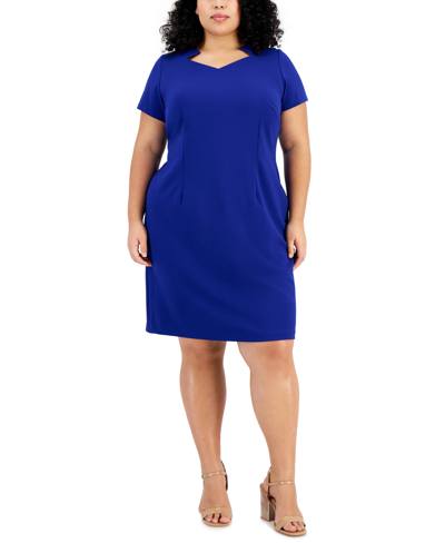 Connected Plus Size Short-sleeve Notched V-neck Sheath Dress In Cob