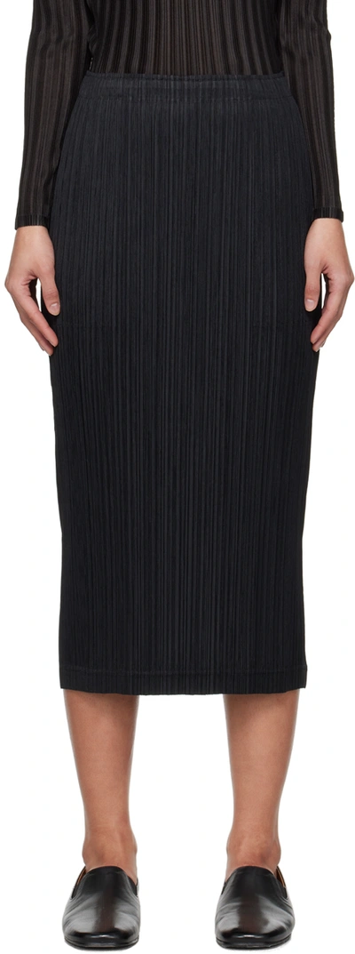 ISSEY MIYAKE BLACK THICKER BOTTOMS 1 MIDI SKIRT