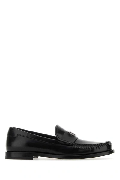 Dolce & Gabbana Plaqued Leather Loafers In Black