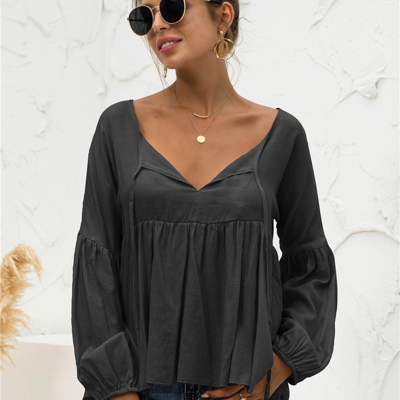 Anna-kaci Relaxed Light Gathered Blouse In Black