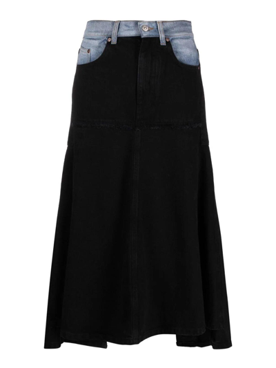 Victoria Beckham Patched Denim Skirt In Contrast Wash In Negro