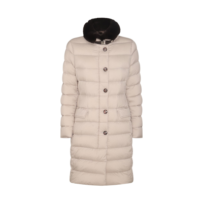 Moorer Vetiver Padded Coat In Mandorla