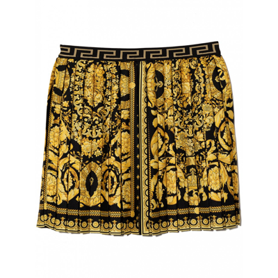 Versace Kids Barocco Printed Fully Pleated Mini Skirt In Nero+oro