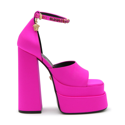 Versace Sandali-40 Nd  Female In Deep Fuxia-oro