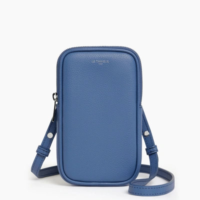 Le Tanneur Emile Phone Case In Pebbled Leather In Blue