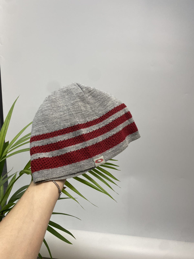 Pre-owned Oakley X Vintage Oakley Striped Y2k Beanie Hat In Grey